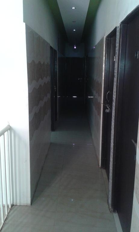 Hotel Al Mehraj Mumbai  Buitenkant foto