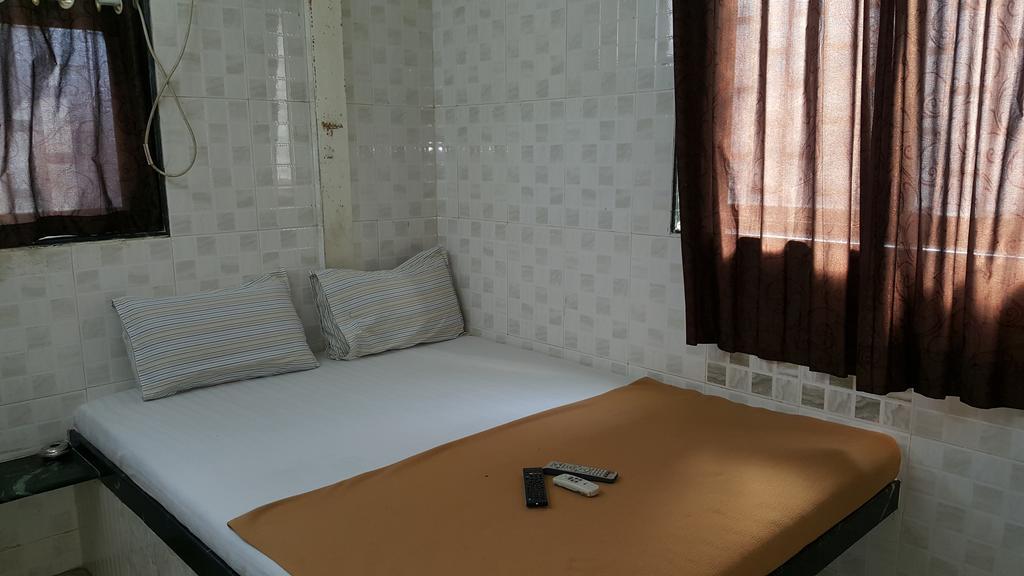 Hotel Al Mehraj Mumbai  Buitenkant foto