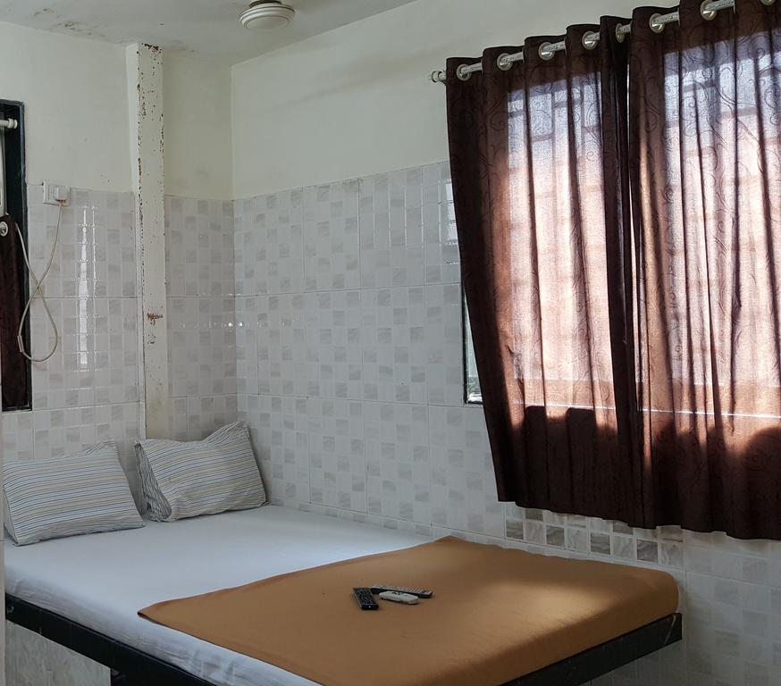 Hotel Al Mehraj Mumbai  Buitenkant foto